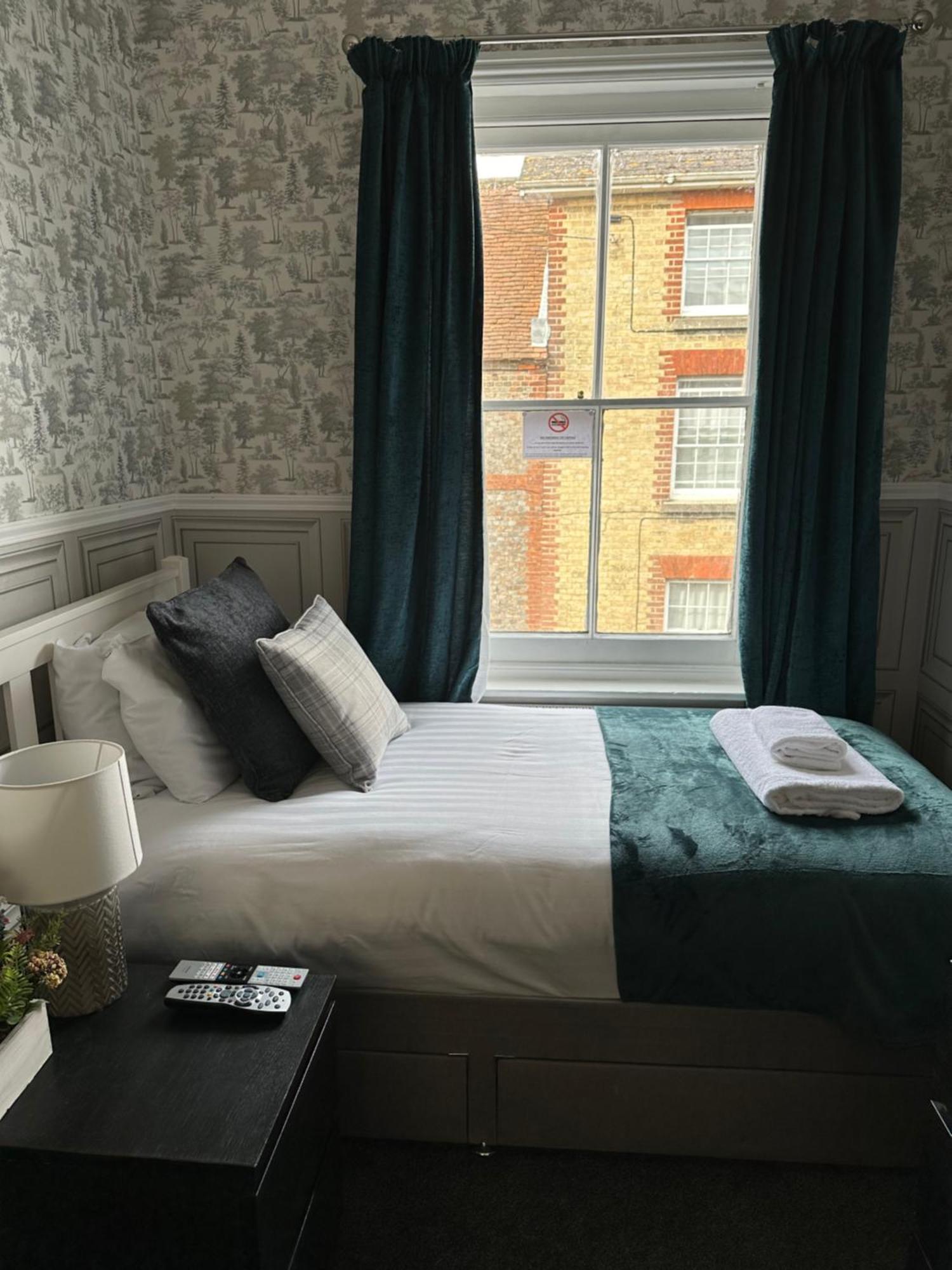 Waverley Inn Newport  Luaran gambar
